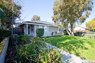 10791-10809 Cherry St in Los Alamitos, CA - Building Photo - Building Photo