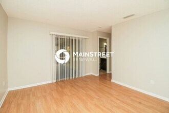 124 Sunset Dr in Longwood, FL - Building Photo - Building Photo