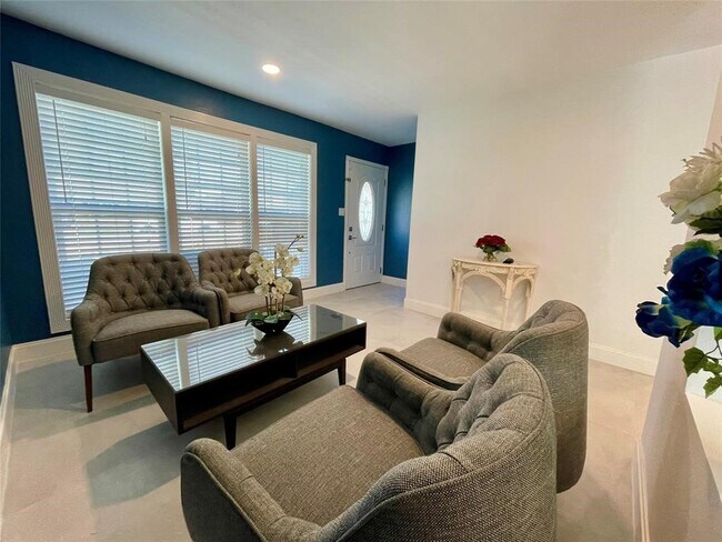 1635 Chippendale Rd in Houston, TX - Building Photo - Building Photo