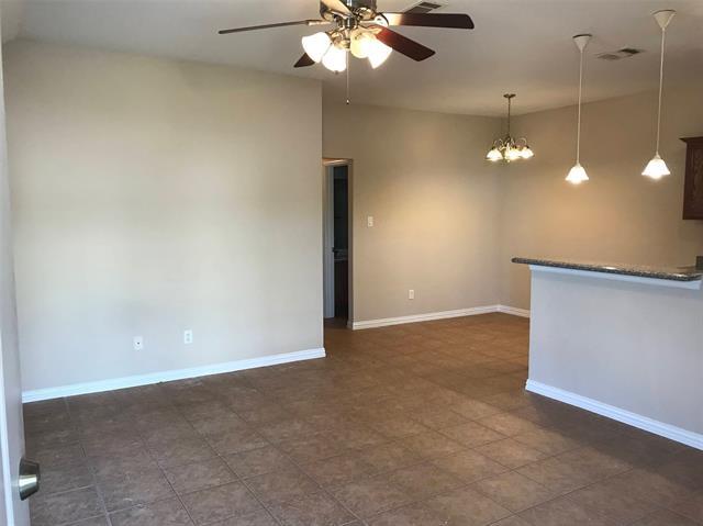 3155 Karen St in Fort Worth, TX - Building Photo - Building Photo