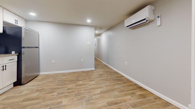 property at 5618 Elmwood Ave