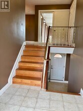 1311 Fiddlers Green Rd in Hamilton, ON - Building Photo - Building Photo