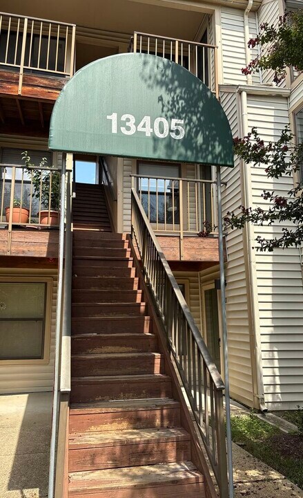 13405 Shady Knoll Dr in Silver Spring, MD - Building Photo
