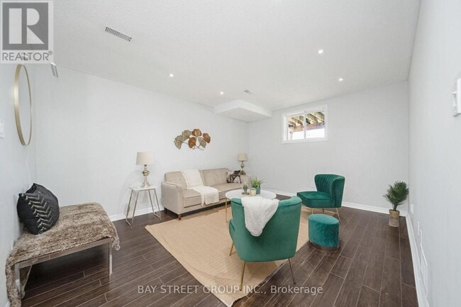 property at 9 FENWICK Ave
