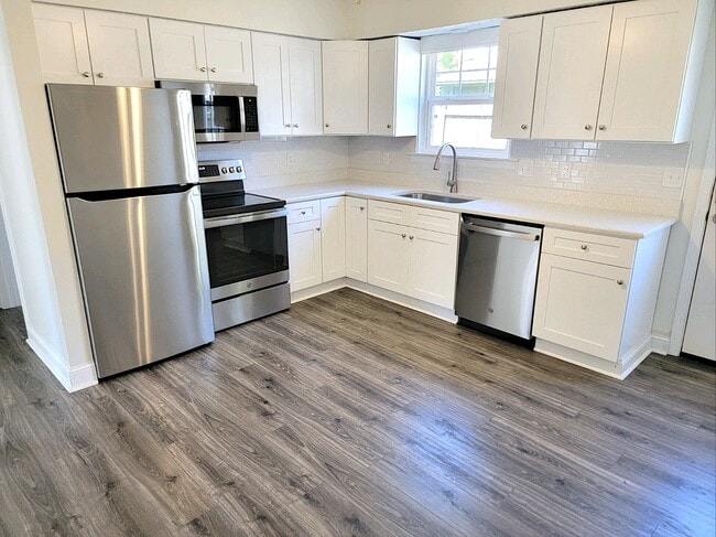 property at 1300 Cortina Ln