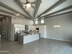 12360 Desert Wolf Ave in El Paso, TX - Building Photo - Building Photo
