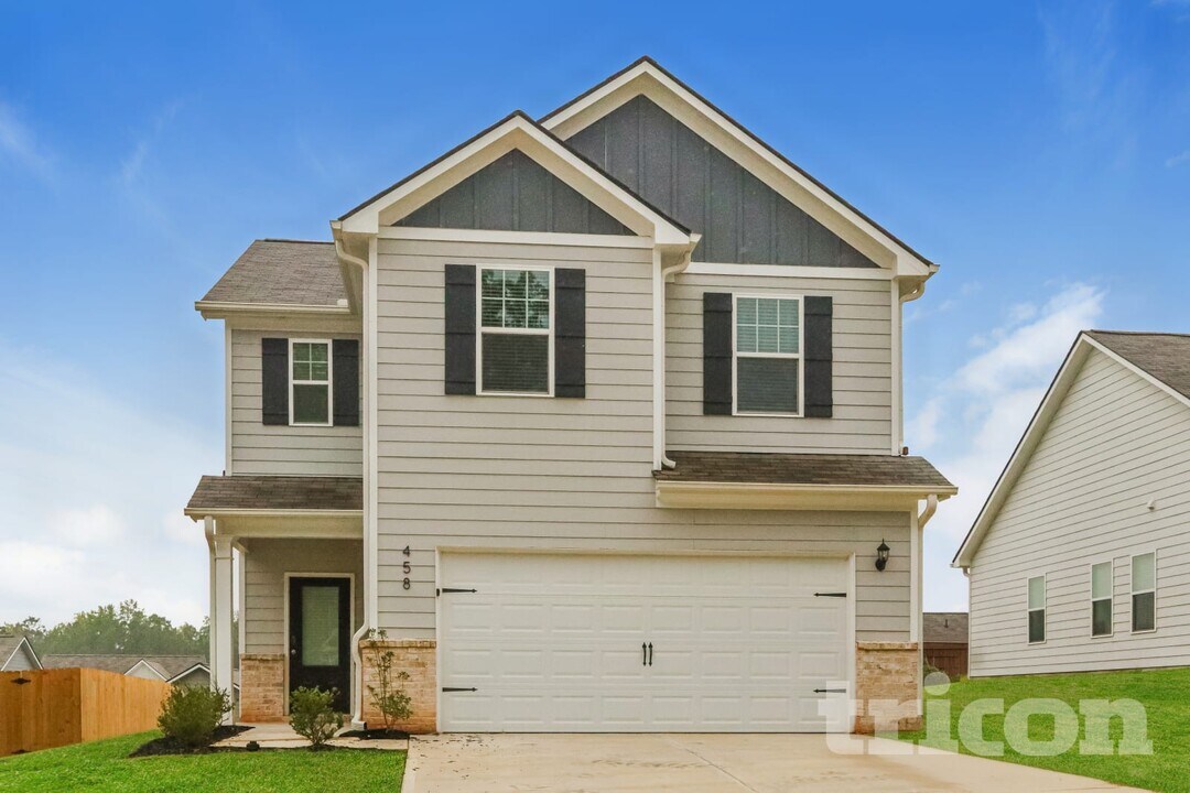 458 Prescott Wy in Villa Rica, GA - Foto de edificio