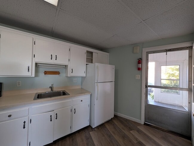114 High St in Somersworth, NH - Foto de edificio - Building Photo
