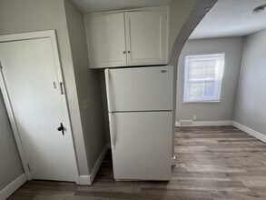 1944 Victoria Ave in Dayton, OH - Building Photo - Building Photo