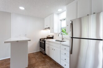 San Clemente Beachwalk in San Clemente, CA - Building Photo - Interior Photo