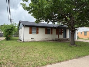 4917 Susan Lee Ln in Fort Worth, TX - Building Photo - Building Photo