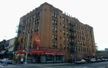 Bristol House in Brooklyn, NY - Building Photo - Building Photo