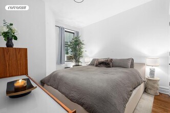 107 Greenpoint Ave in Brooklyn, NY - Building Photo - Building Photo