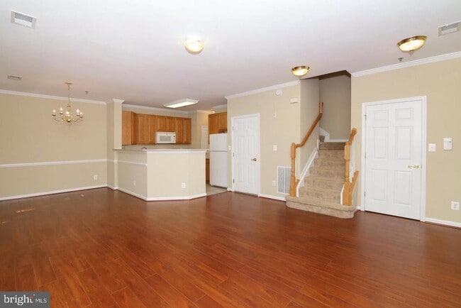 7751 Milford Haven Dr in Lorton, VA - Building Photo - Building Photo