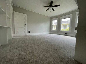2421 Rucker Ave in Everett, WA - Building Photo - Building Photo
