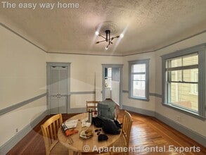 27 Gilman Terrace in Somerville, MA - Building Photo - Building Photo