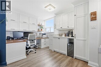 1415 Ghent Ave in Burlington, ON - Building Photo - Building Photo