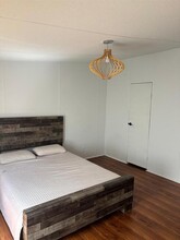 1109 Hurst Creek Rd in Austin, TX - Building Photo - Building Photo