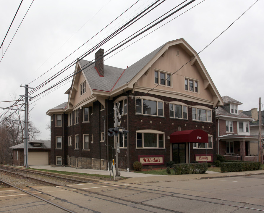 Hillsdale Crossing in Pittsburgh, PA - Building Photo