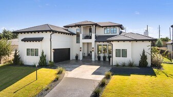 223 Golden Bear Dr in Lakeway, TX - Building Photo