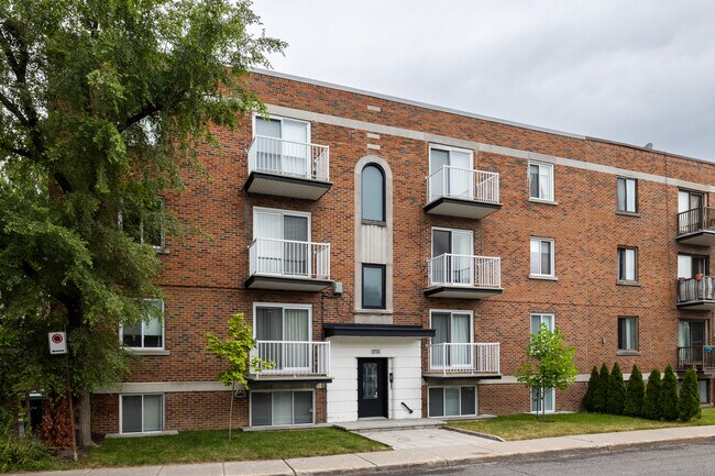 1735 Édouard-Laurin Boul in St. Laurent, QC - Building Photo - Building Photo