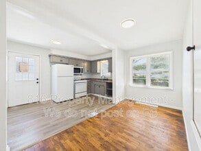 10323 East 20th St S in Independence, MO - Building Photo - Building Photo