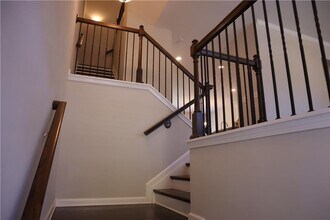 561 Sunset Park Dr in Suwanee, GA - Building Photo - Building Photo