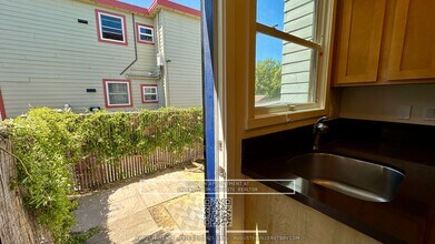 5691 Telegraph Ave in Oakland, CA - Building Photo - Building Photo