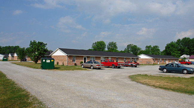 116 W Washington St in Jamestown, OH - Building Photo - Building Photo