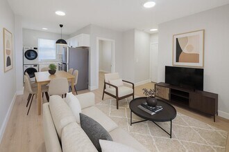 1315 NE Miami Ct, Unit Brickell - 1 Bedroom in Miami, FL - Building Photo - Building Photo