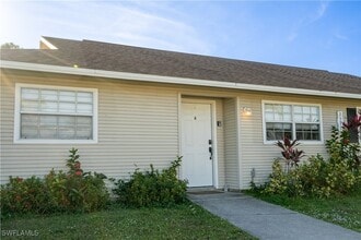 2591 47th Terrace SW in Naples, FL - Building Photo - Building Photo