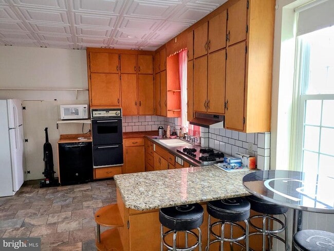 property at 203 E Main St