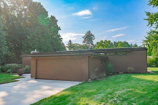 5813 Anchorage Ave in Madison, WI - Building Photo - Building Photo