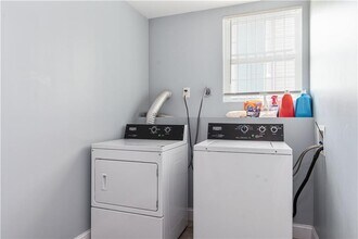 119 Oakland Ave in Providence, RI - Building Photo - Building Photo