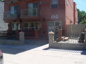 25-65 23rd St Apartments