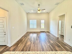 5295 Aylesbury Ln in Olive Branch, MS - Building Photo - Building Photo