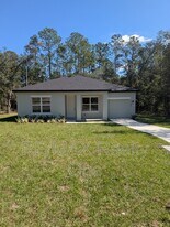 9157 N Laramore Terrace in Citrus Springs, FL - Building Photo