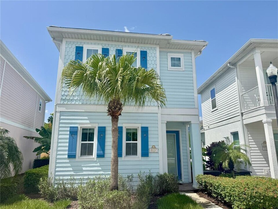 8037 Lost Shaker Ln in Kissimmee, FL - Building Photo