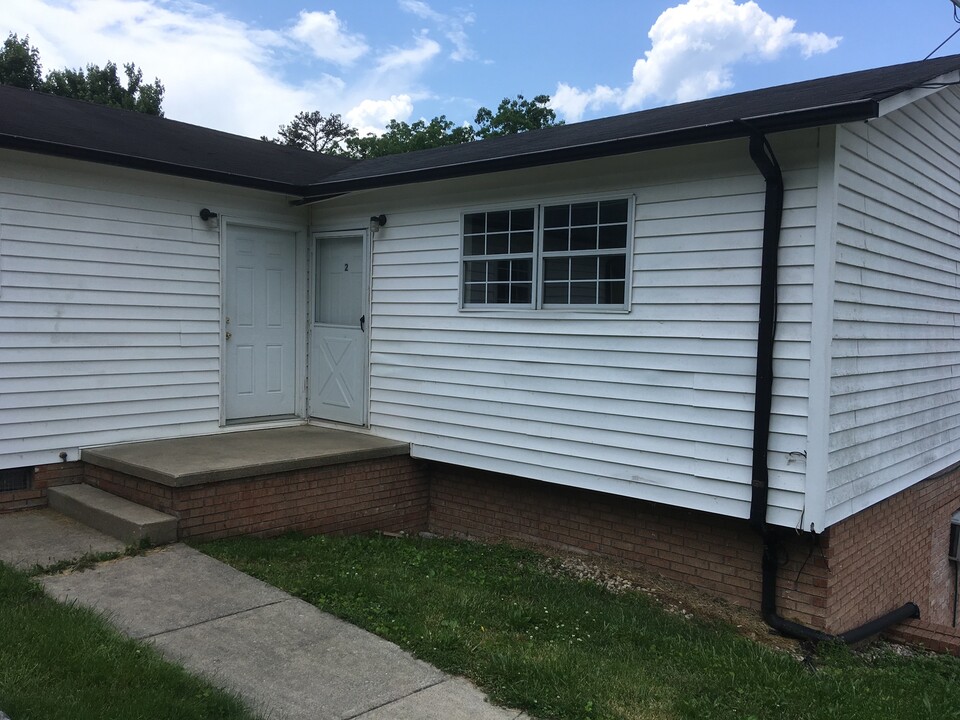 23 Skinner Ln, Unit 3 in Corbin, KY - Building Photo