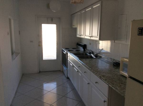 71 NW 76th St in Miami, FL - Building Photo