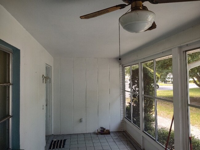 489 Jewel Ct
