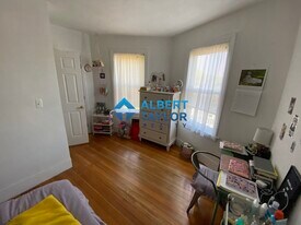 26 Union St, Unit 1 in Boston, MA - Building Photo