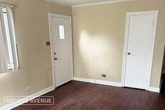 490 Shabbona Dr in Park Forest, IL - Building Photo - Building Photo