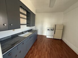 104 W Main St in Cottonwood, MN - Building Photo