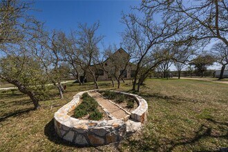 1000 G W Haschke Ln in Wimberley, TX - Building Photo - Building Photo
