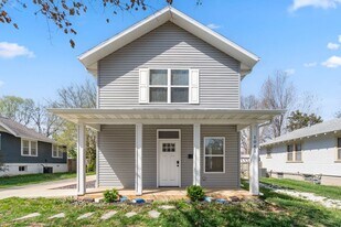 1041 E Delmar St in Springfield, MO - Building Photo