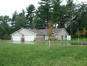 Southridge Apartments in Eau Claire, WI - Building Photo - Building Photo