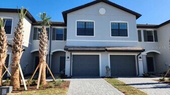 14721 Lyla Ter, Unit 9001-202 in Bradenton, FL - Building Photo