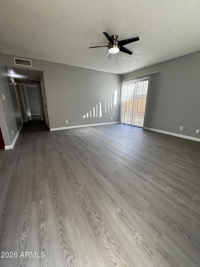 6527 N 67th Ave in Glendale, AZ - Building Photo - Building Photo