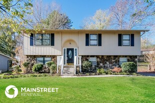 7905 Tressa Cir in Powell, TN - Building Photo